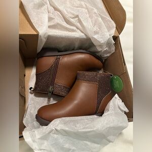 Brand New Stride Rite Toddler Girl Brown Boots (7.5) with box
